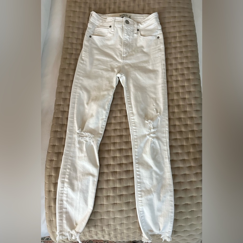 Abercrombie High Rise Super Skinny Ankle Jeans White